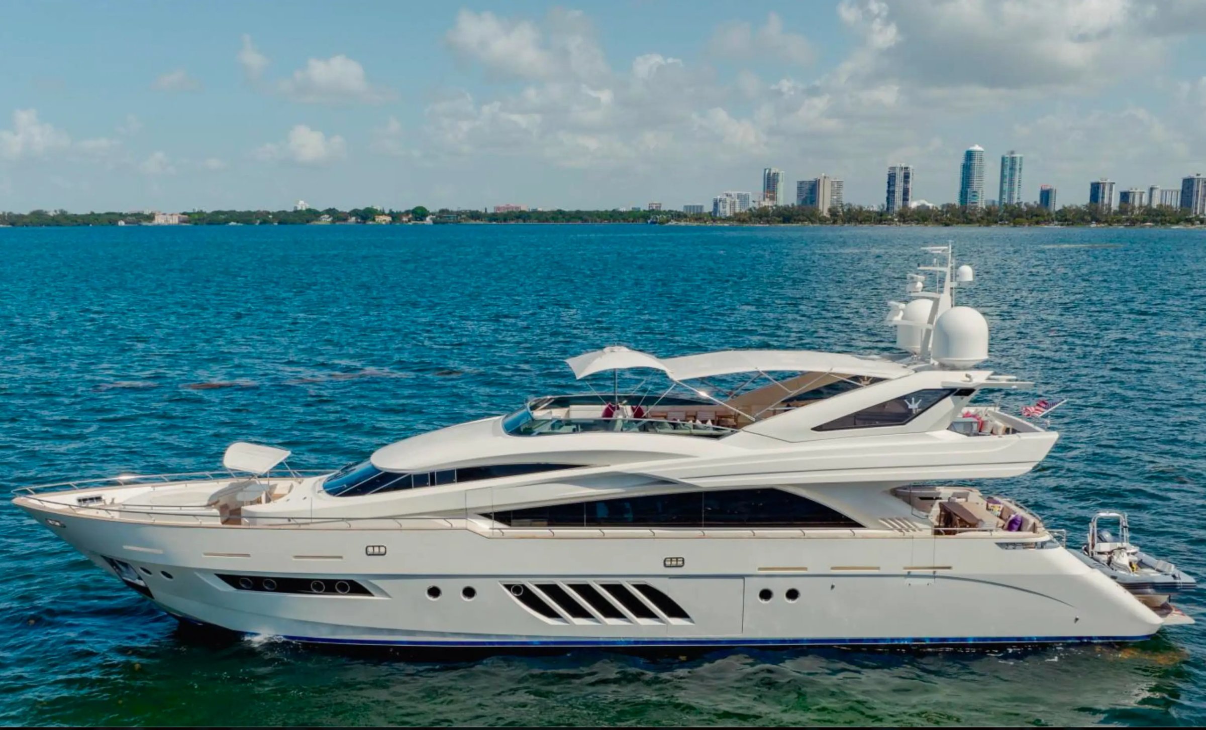 95ft Dominator "Casual"