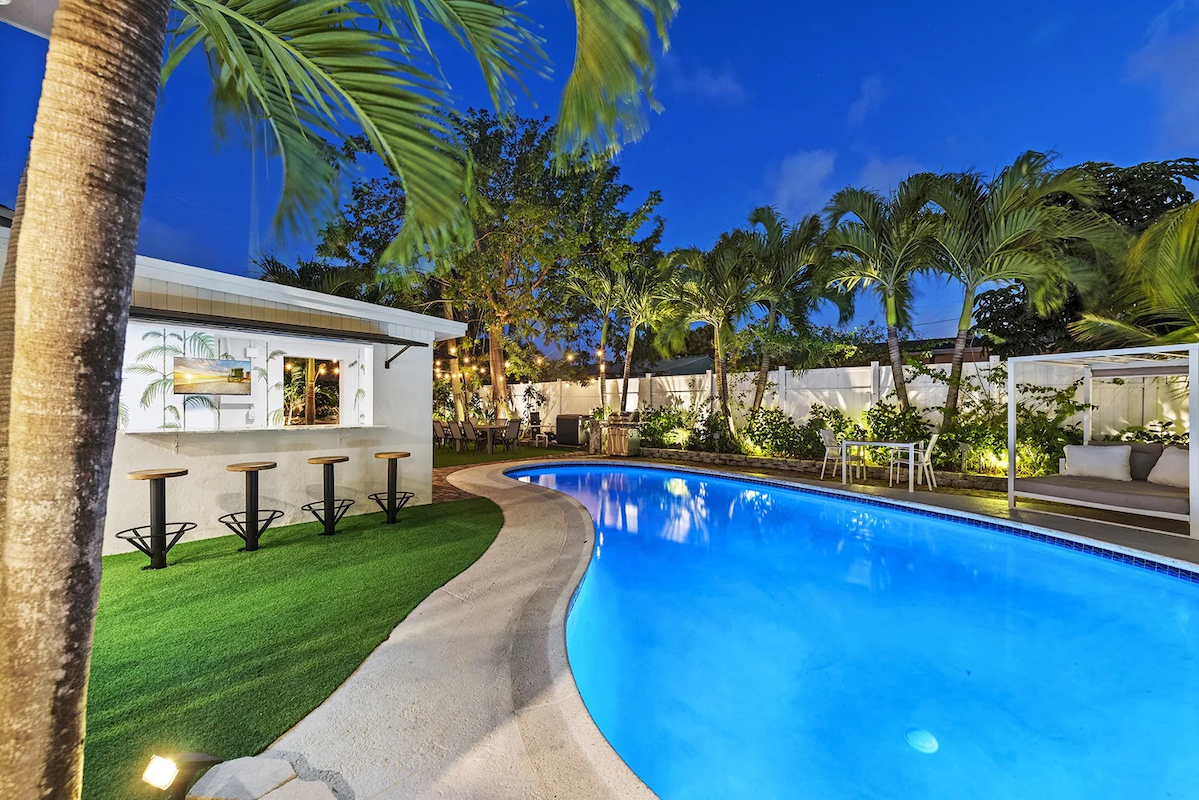 Miami Villas Near the Beach: Wake Up to the Waves