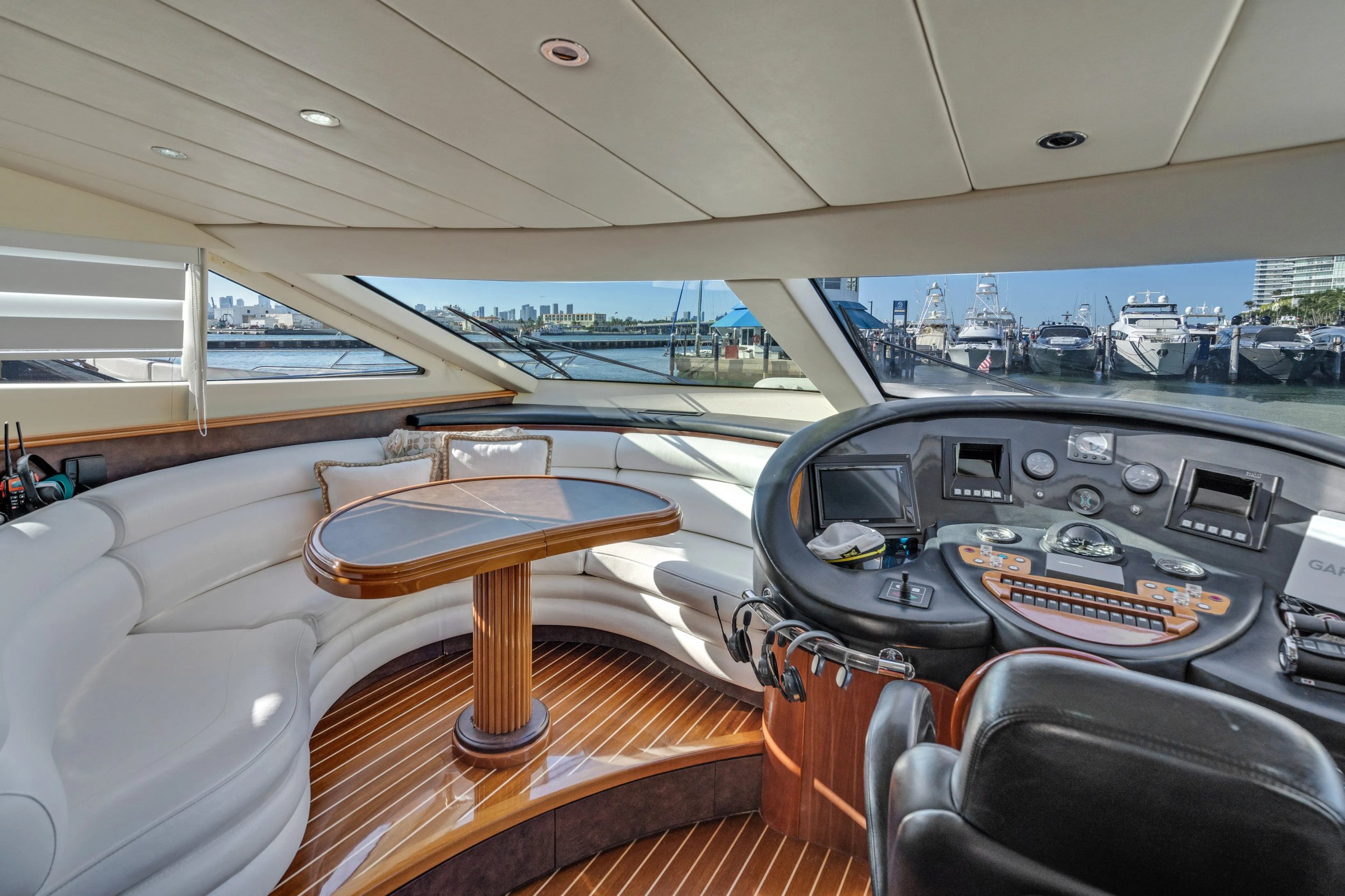 90' Azimut Day Dreaming