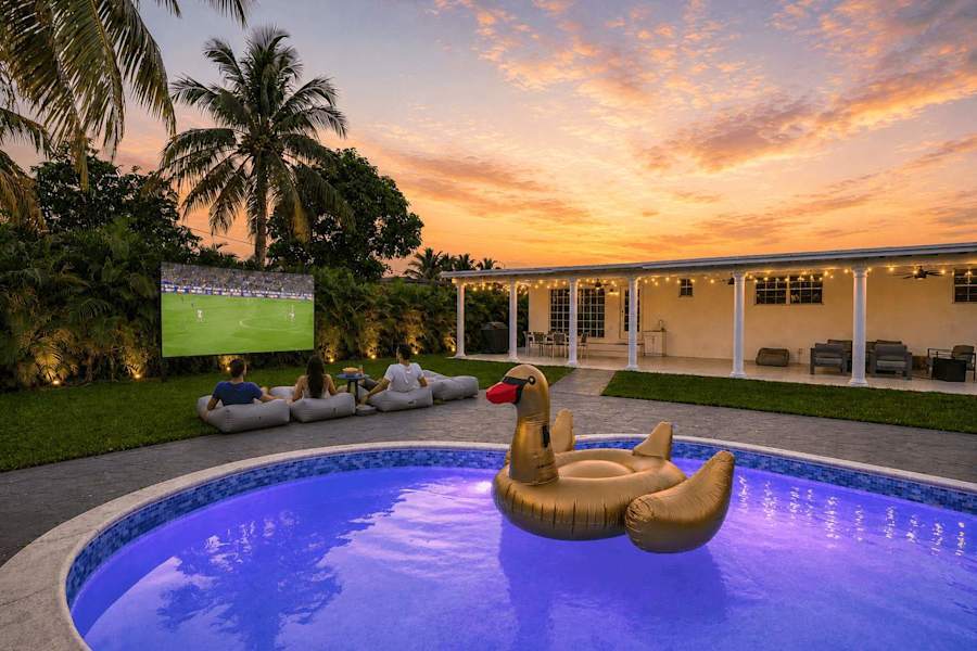 Tropical Oasis retreat