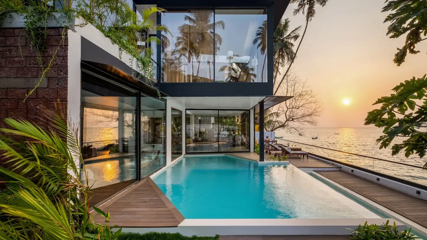 Where to Stay for Groups: Miami Luxury Access is the Best Choice