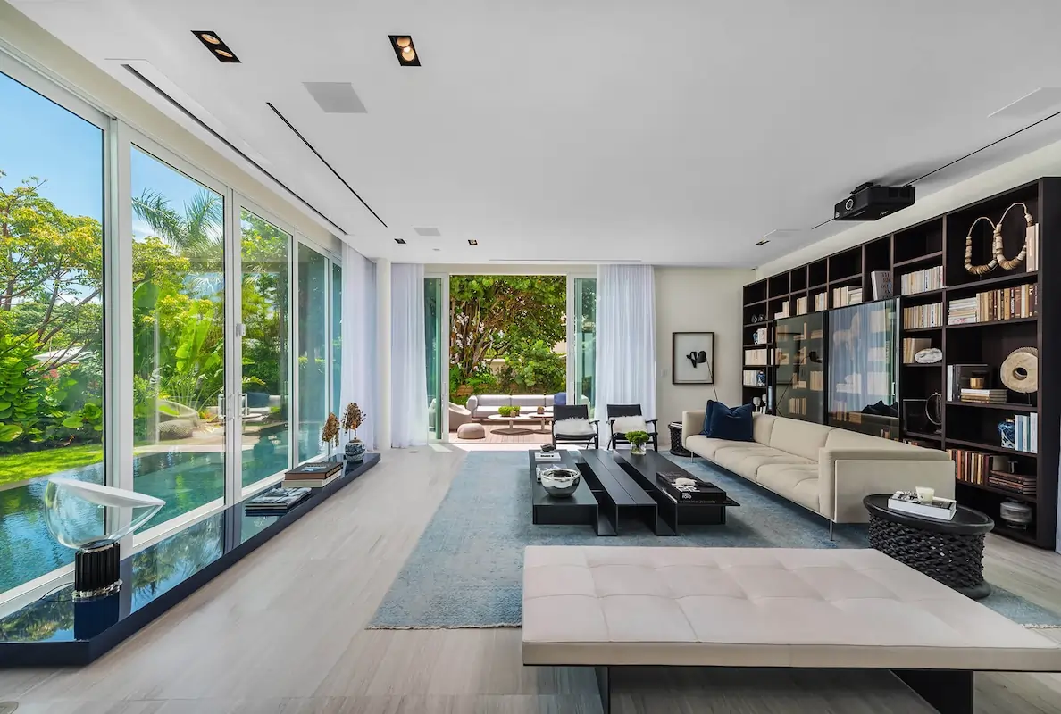 Central Miami Luxury Villas for Effortless City Living