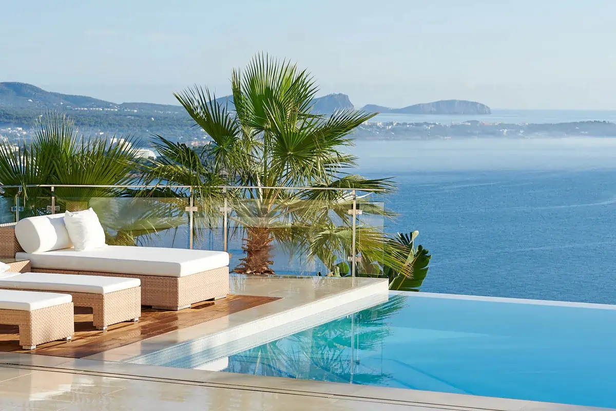 Rent Private Villas in Miami Close to Beaches for a Premium Stay