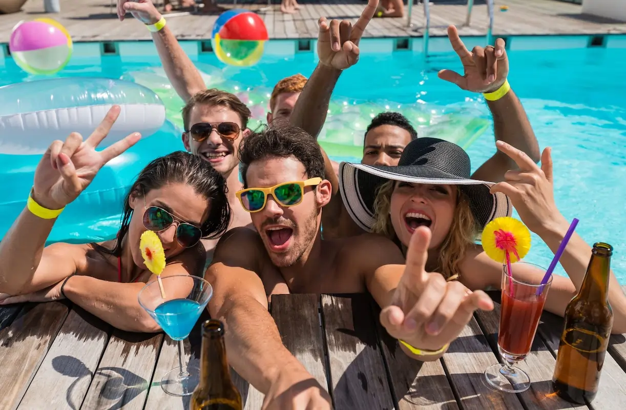 Luxury Miami Villas for Birthday Parties and Group Celebrations