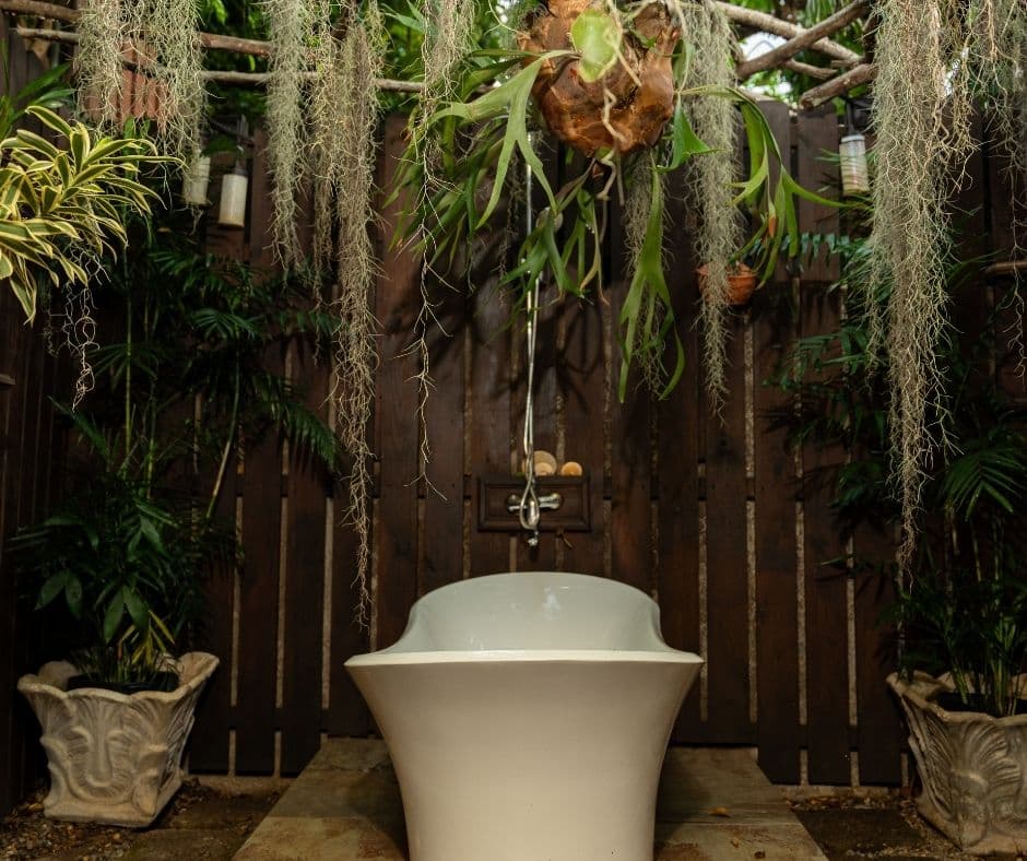Outdoor spa at Mais Oui Villa in Discovery Bay Jamaica