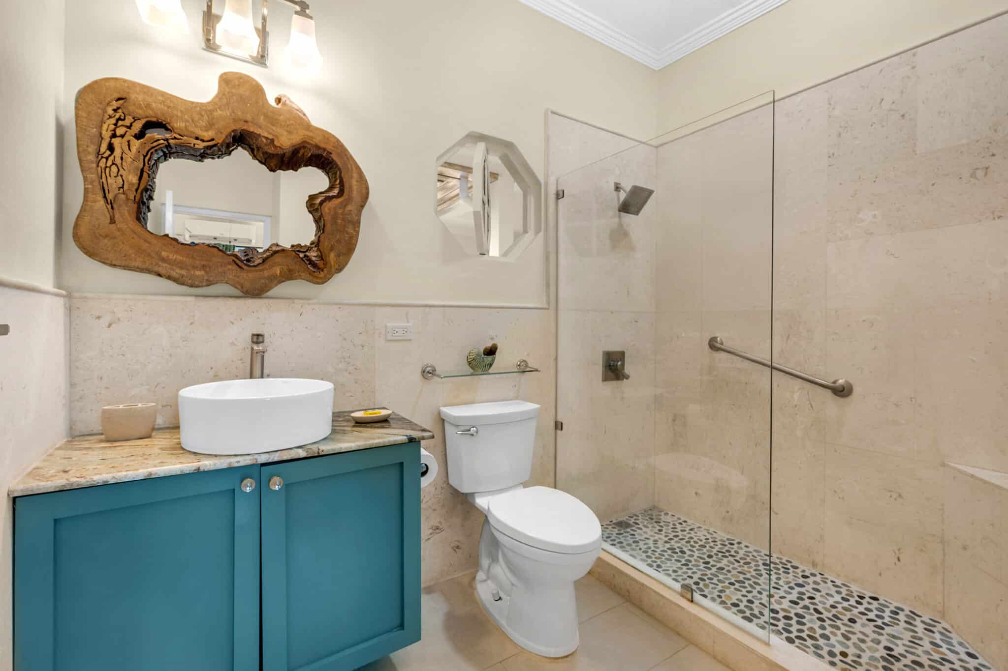 Green Lime bathroom at Mais Oui Villa in Discovery Bay Jamaica