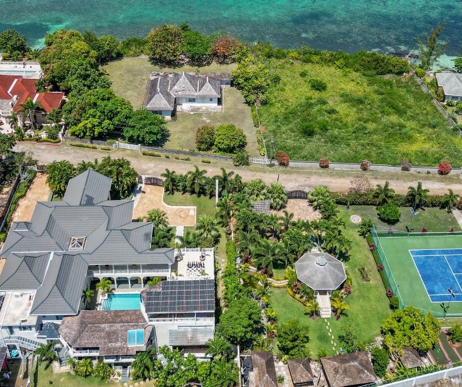 Drone image of Mais Oui Villa in Discovery Bay Jamaica perfect for multigenerational family vacation in Jamaica