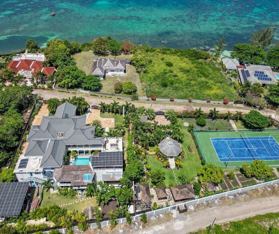 Overhead drone image of Mais Oui Villa in Jamaica with tennis court