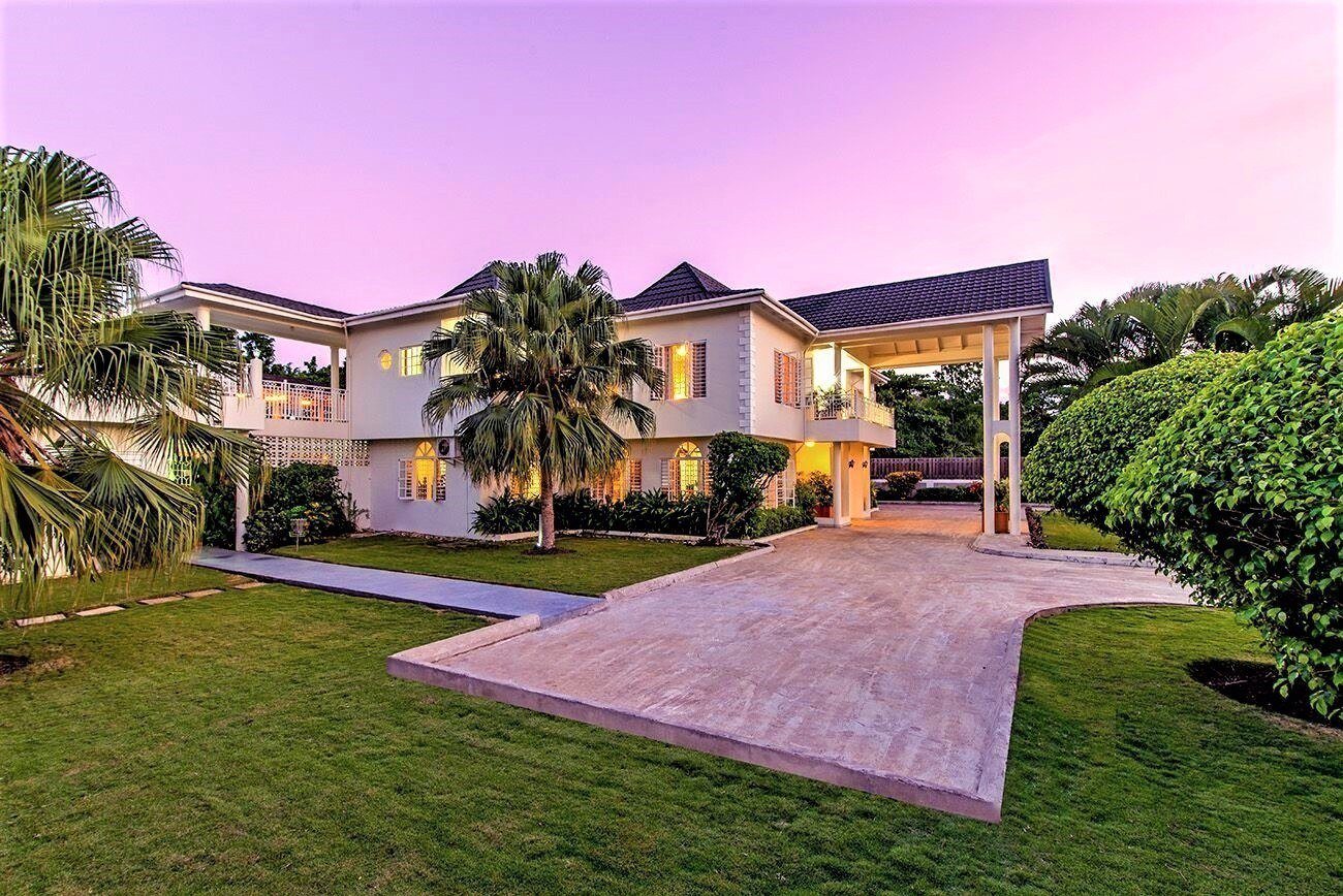 Villa in Discovery Bay Jamaica - Jamaica villa - Discovery Bay Jamaica villa