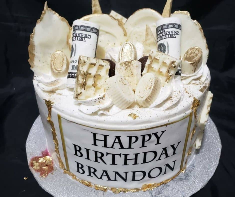 Custom cake to celebrate a birthday in Jamaica