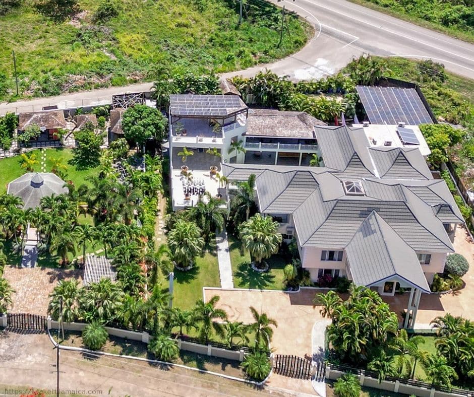 overhead view of Mais Oui Villa in Jamaica