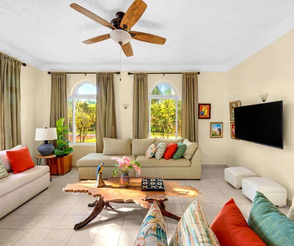 Living room at Mais Oui Villa in Jamaica