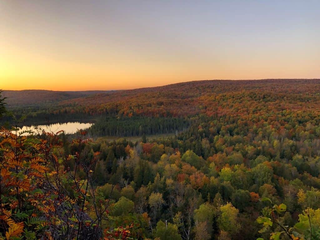 Best Fall Color Hikes on the North Shore of Lake Superior - Freckled ...