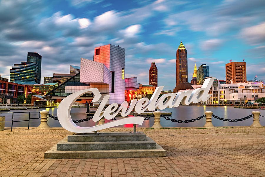 Cleveland skyline with the iconic Cleveland sign landmark, a popular photo spot for visitors showcasing the city’s downtown views.