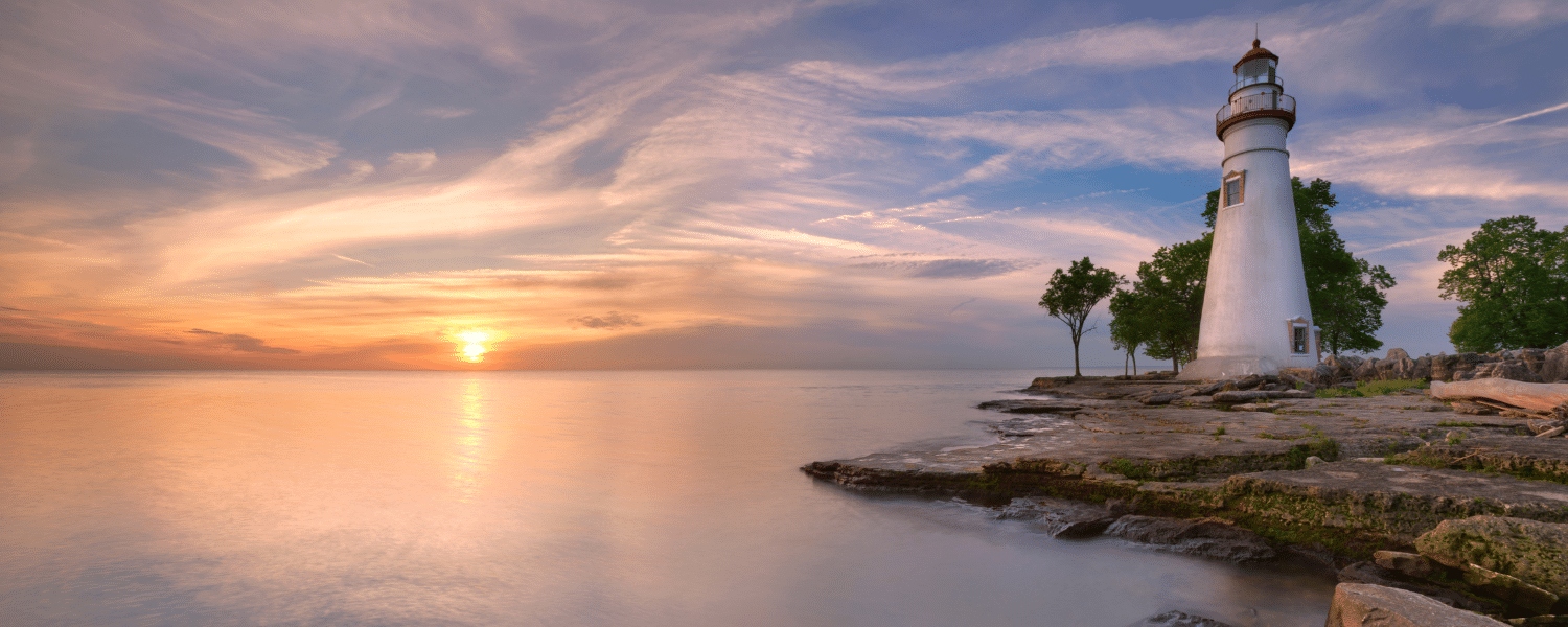 Lake Erie lighthouse sunset near Port Clinton and Sandusky vacation rental destinations