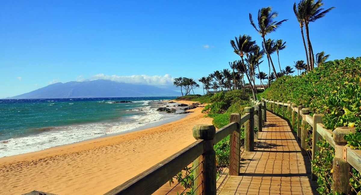 Spectacular views from the Wailea oceanfront walkway, a 3 mile out and back trek