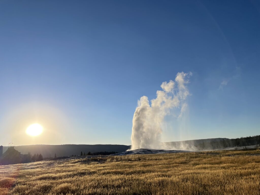 old-faithful-geyser-1024x768