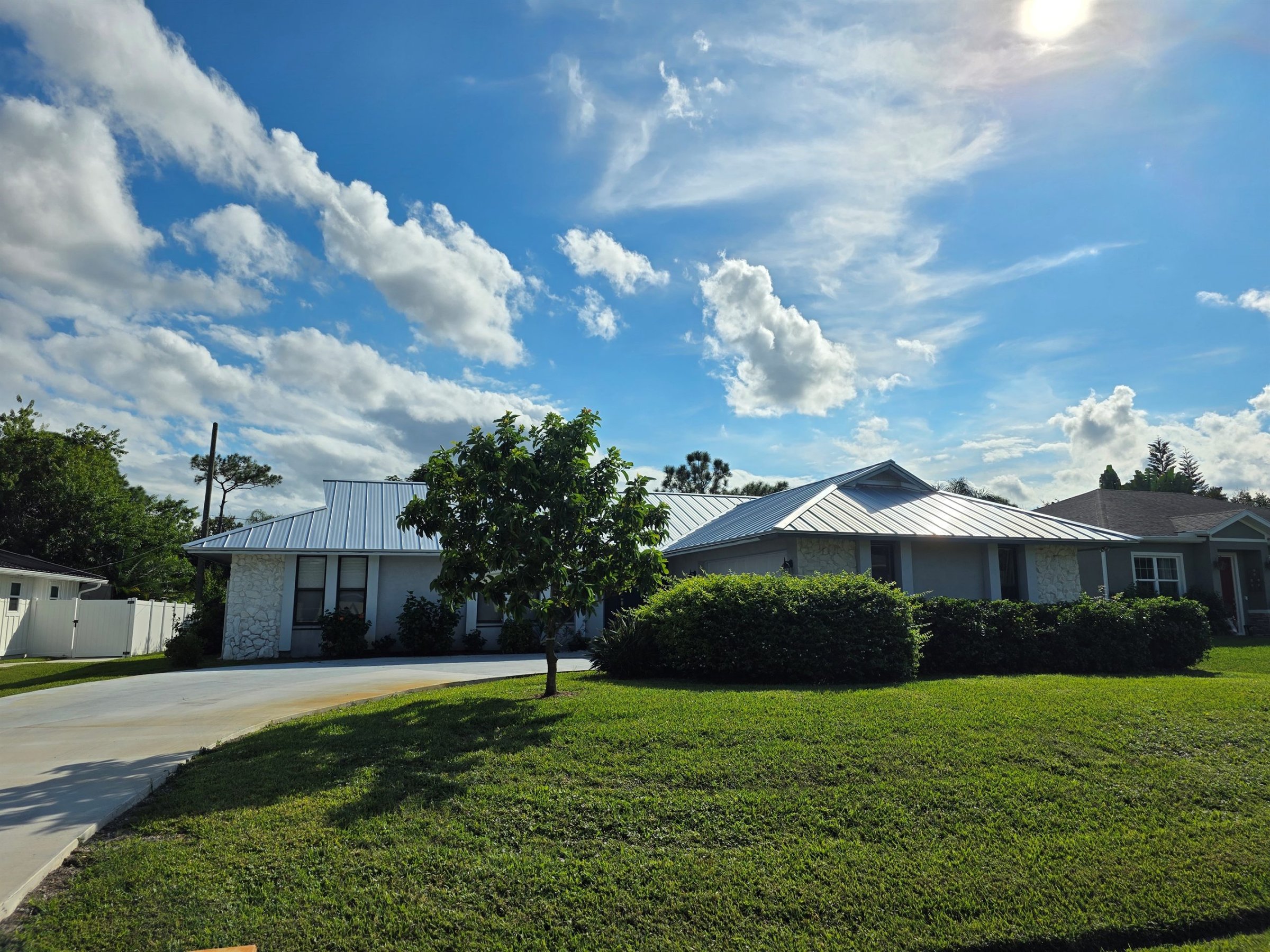 Coastal Comfort in Sandpiper Bay: A Villa Built for Relaxing