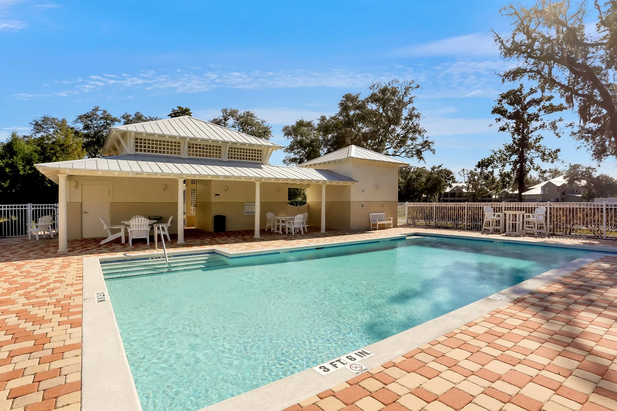 71-web-or-mls-95125 Sabal Palm #2402 Hi-Res-39.jpg