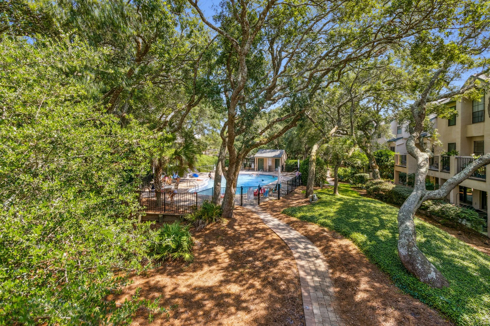39-web-or-mls-5010 Summer Beach Blvd Unit 508_9.jpg