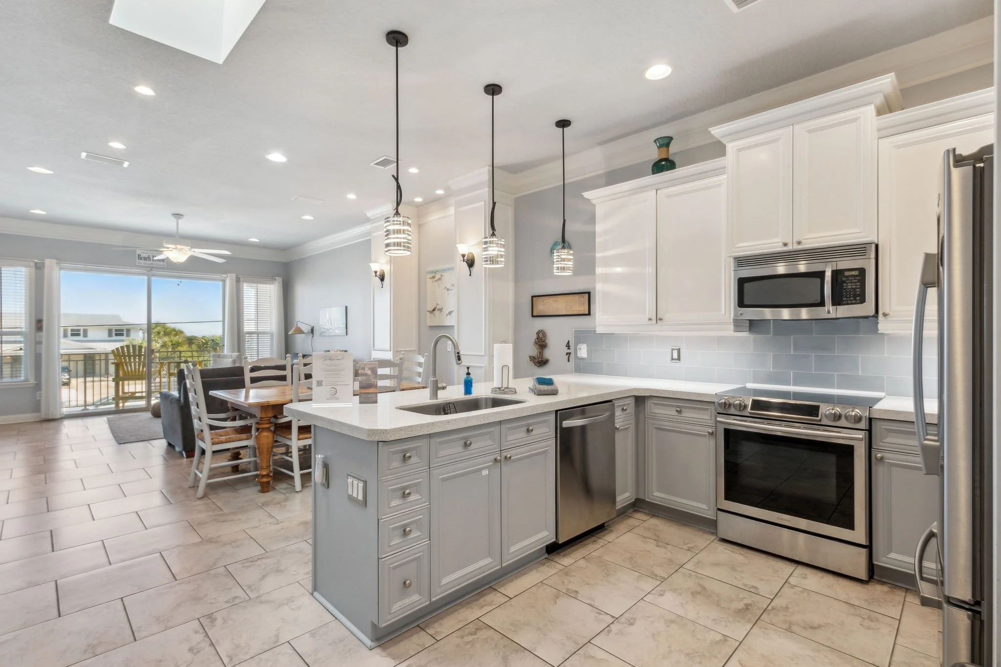 Copy of 48-web-or-mls-1947 S Fletcher Ave-44.jpg