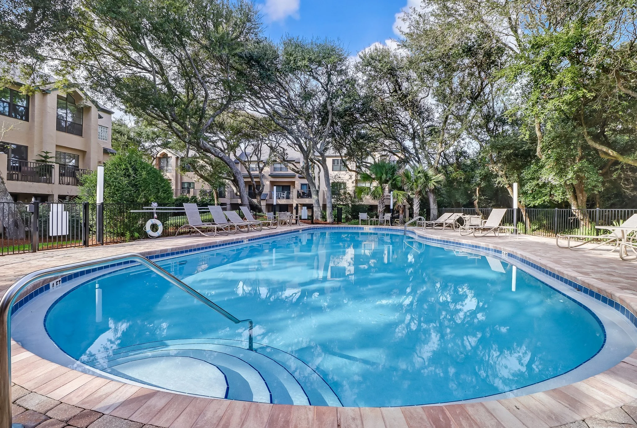 42-web-or-mls-2_Sailmaker Pool Hi-Res.jpg