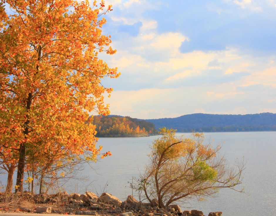 Fall in Lake Taneycomo