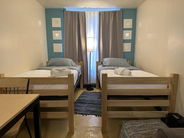 Cozy + Convenient | Downtown Apt | Walk Everywhere
